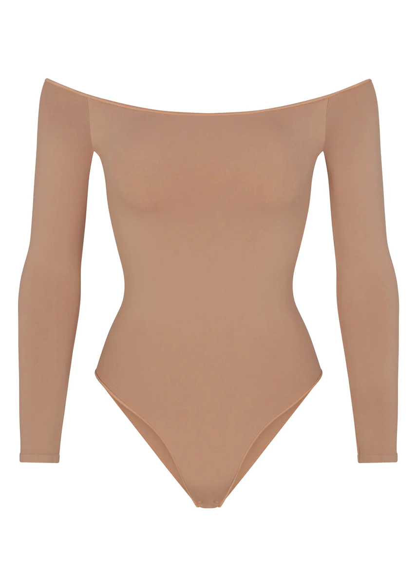 ESSENTIAL OFF THE SHOULDER BODYSUIT